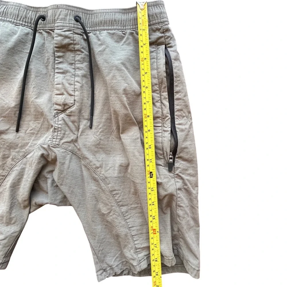 Zanerobe Sureshot Ripstop Drop Crotch Shorts Mens 32 Taupe Grey Elastic Waist